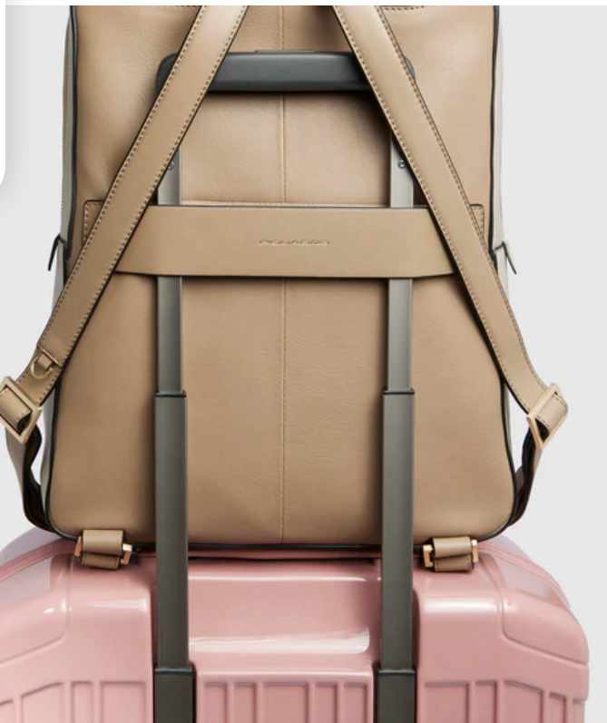 Zaino donna in pelle porta pc 14"CA6455W134